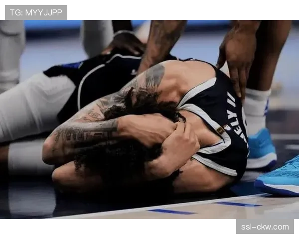 官方：森林狼后卫康利因小腿拉伤将缺席至少两周